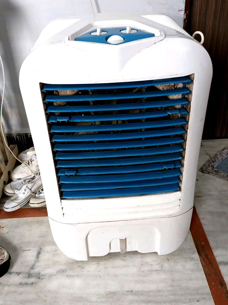 Small Cooler Good Condition