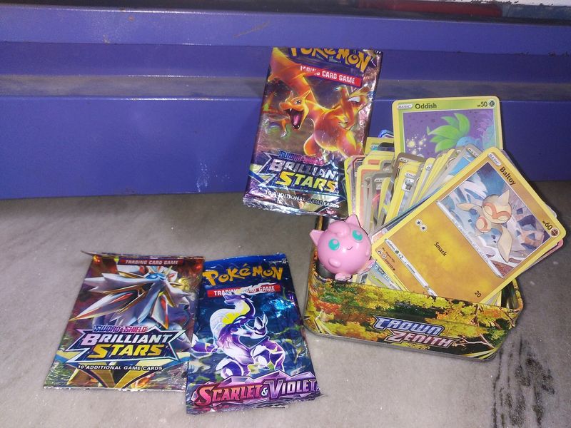 99+ Pokemon Cards With It's Booster Box