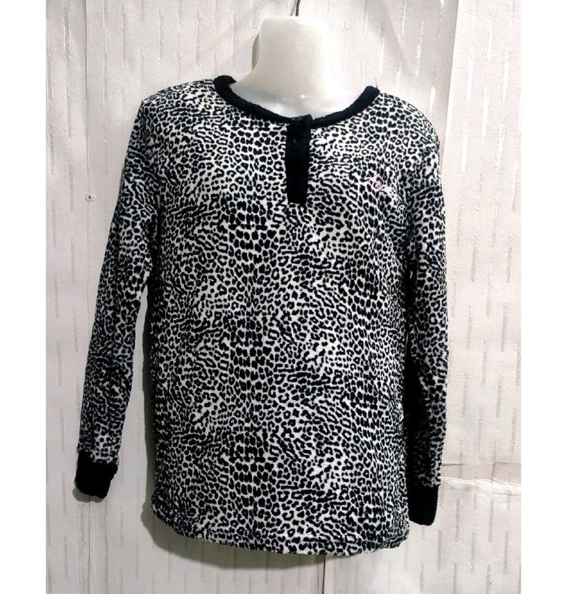 Soft sweater For Women's