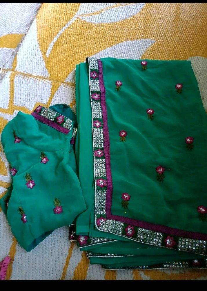 Saree With Blouse