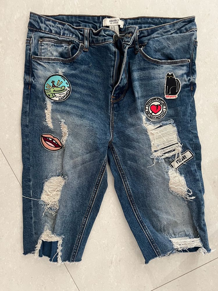 Denim Jeans Threeforth With Cute Appliques