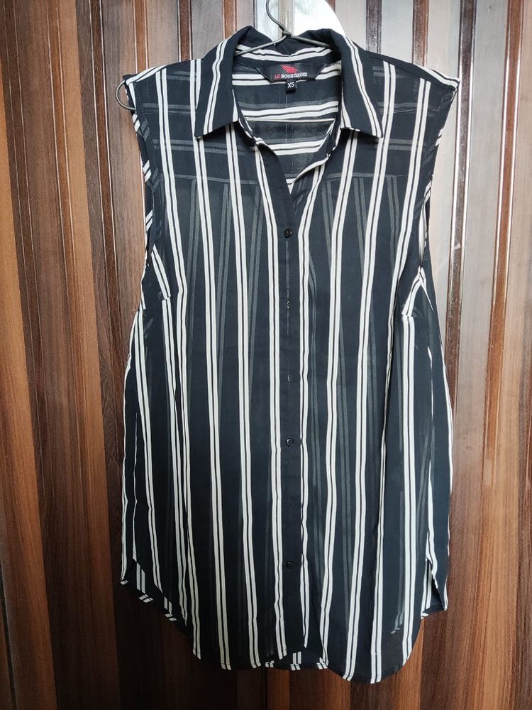 Striped Sleeveless Formal shirt