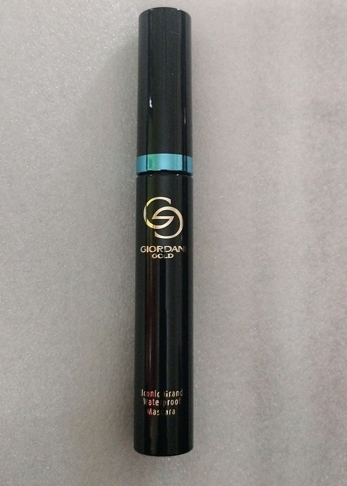 Giordani Gold iconic Waterproof Mascara.