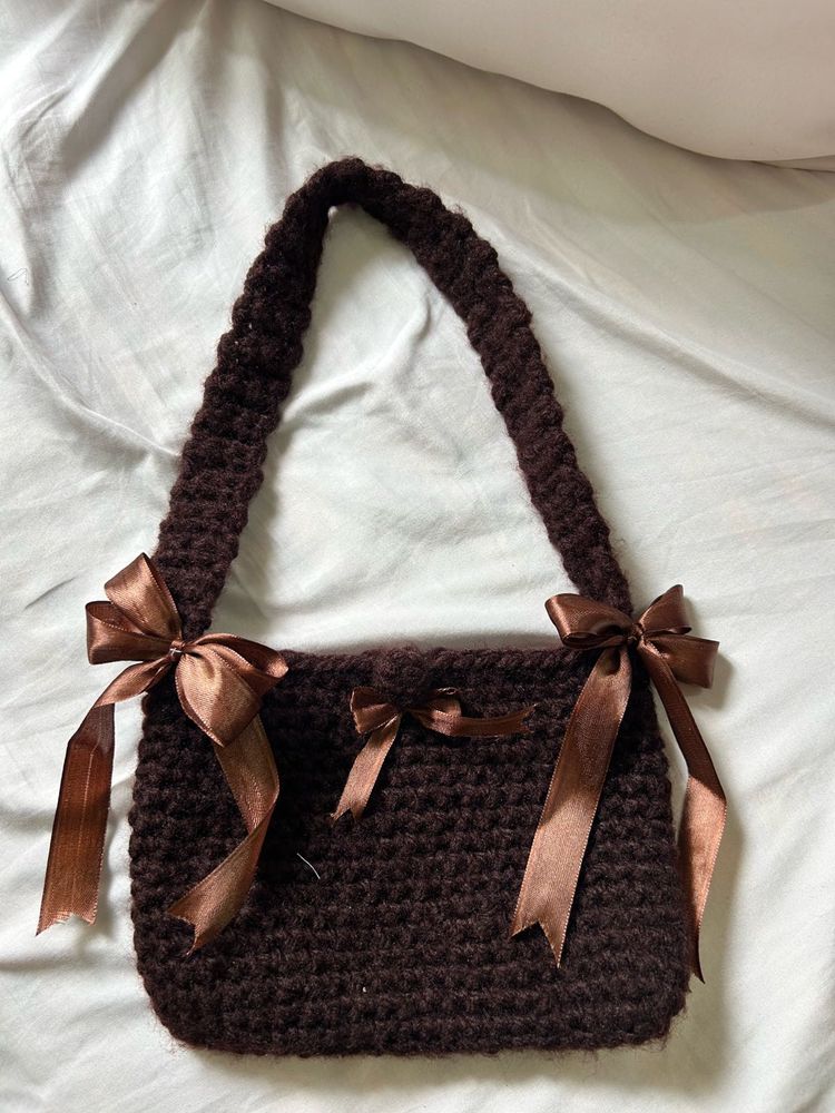 CROCHET HAND BAG