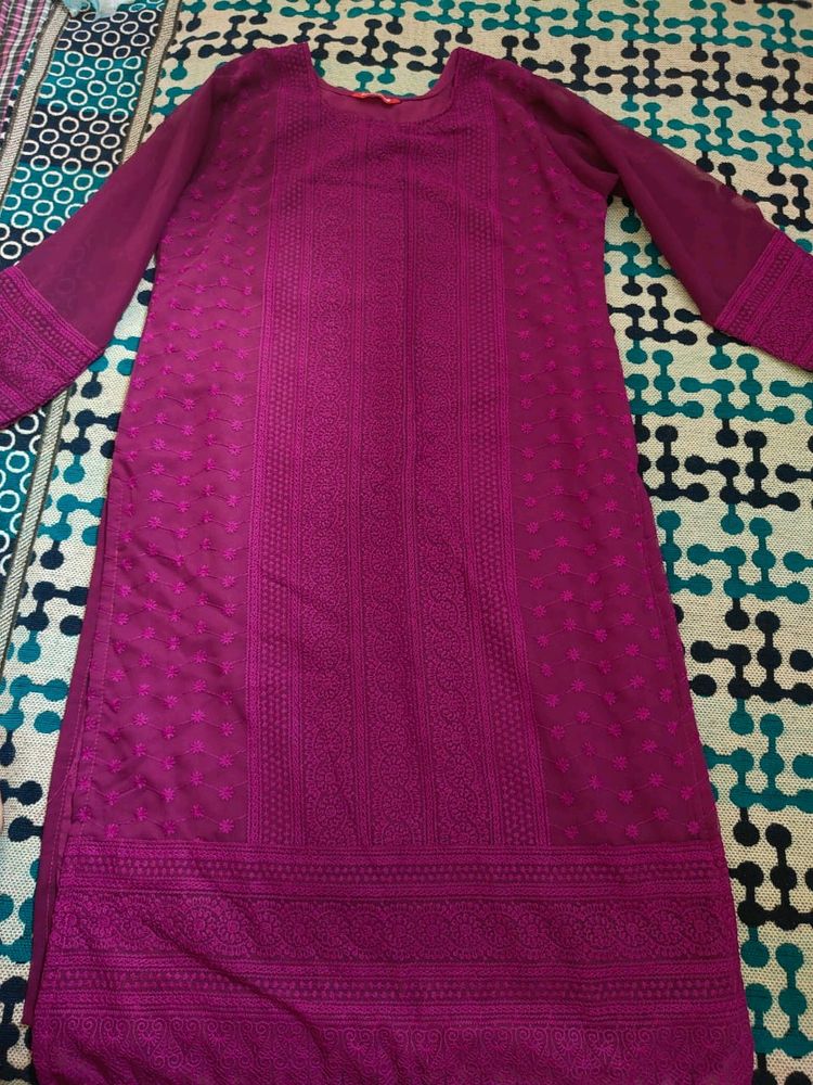 Chikinkari Straight Kurti