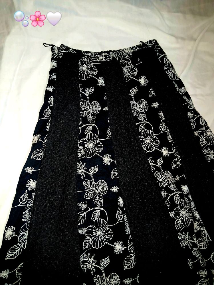 Pretty Women Skirt 🖤