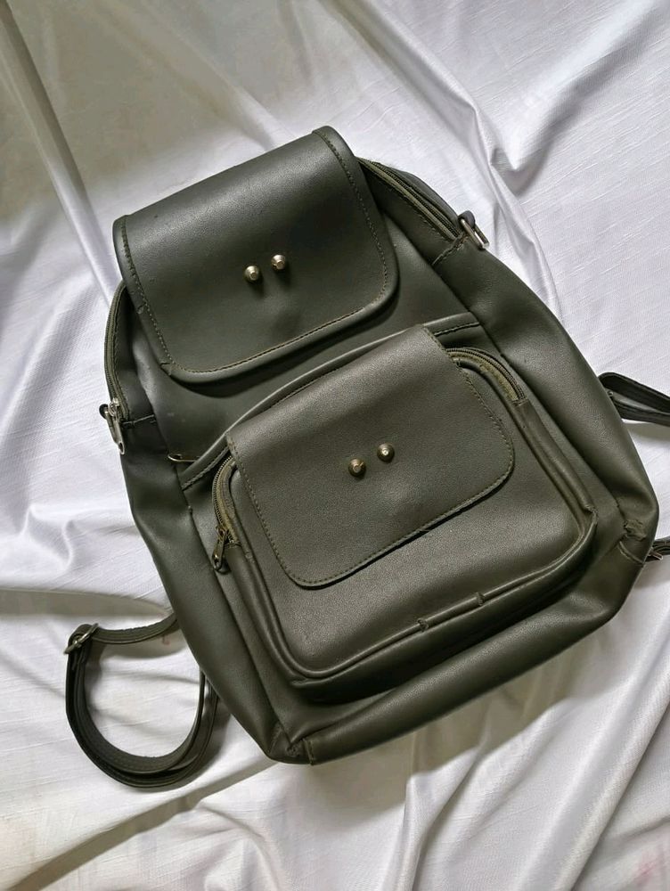 Stylish Leather College Bag 🛍️