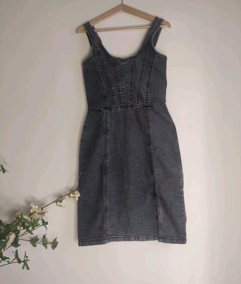 ROADSTER DENIM DRESS