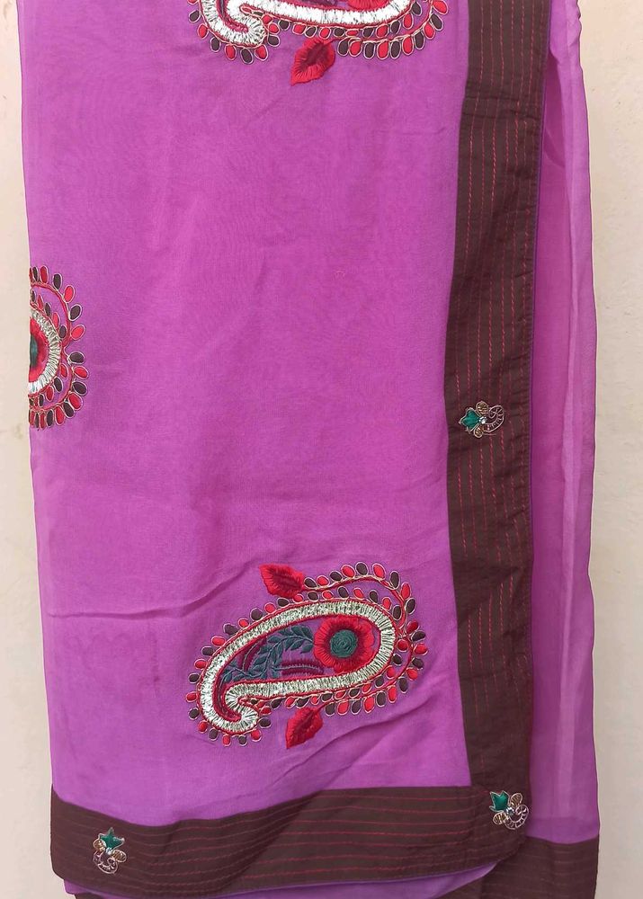 Saree With Kairi And Border