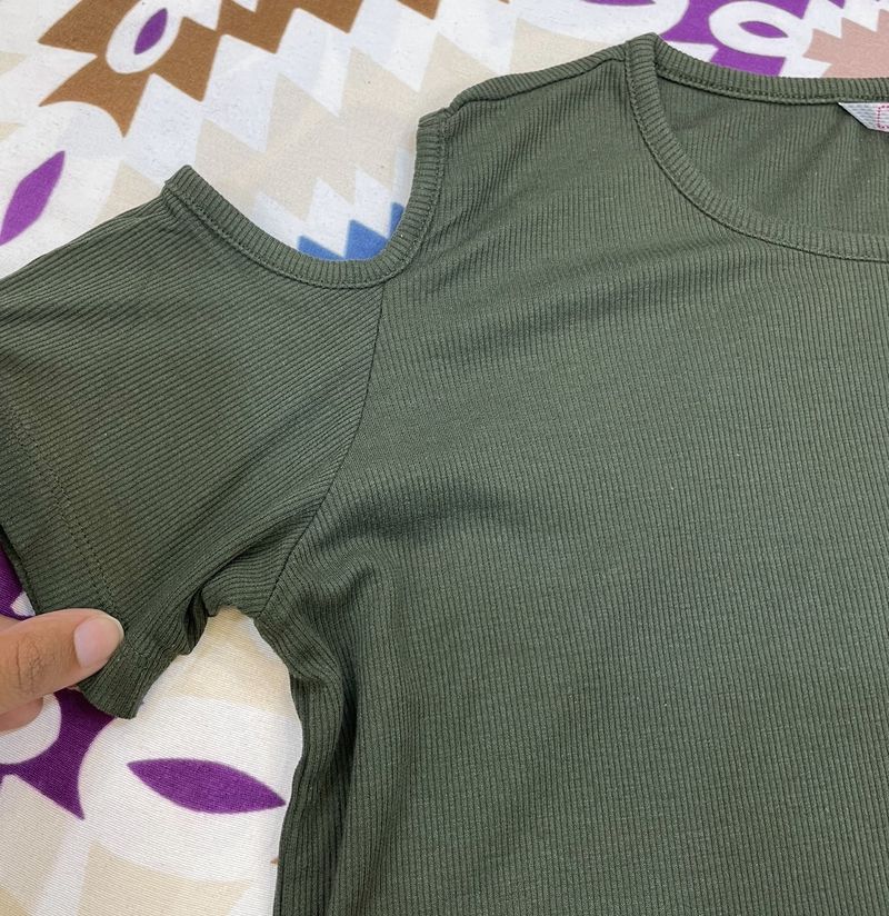 Shoulder cut Green Top