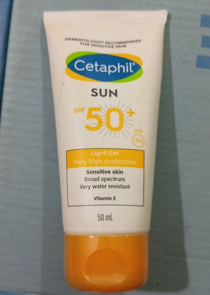 Cetaphil Light Gel Sunscreen SPF 50+
