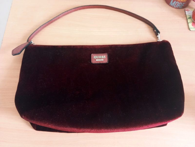 Guess Authentic Shoulder Bag