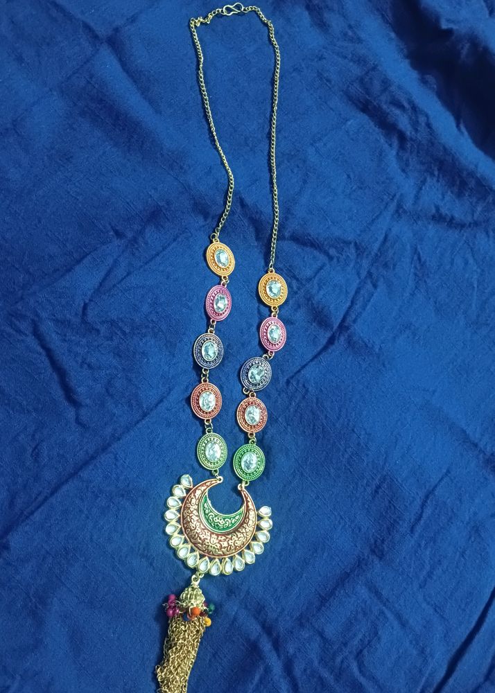 Multi Color Alloy Neckpiece