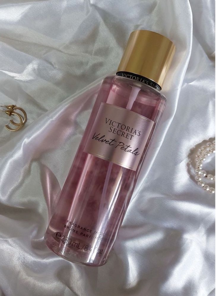 Victoria Secret Velvet Petal Body Mist