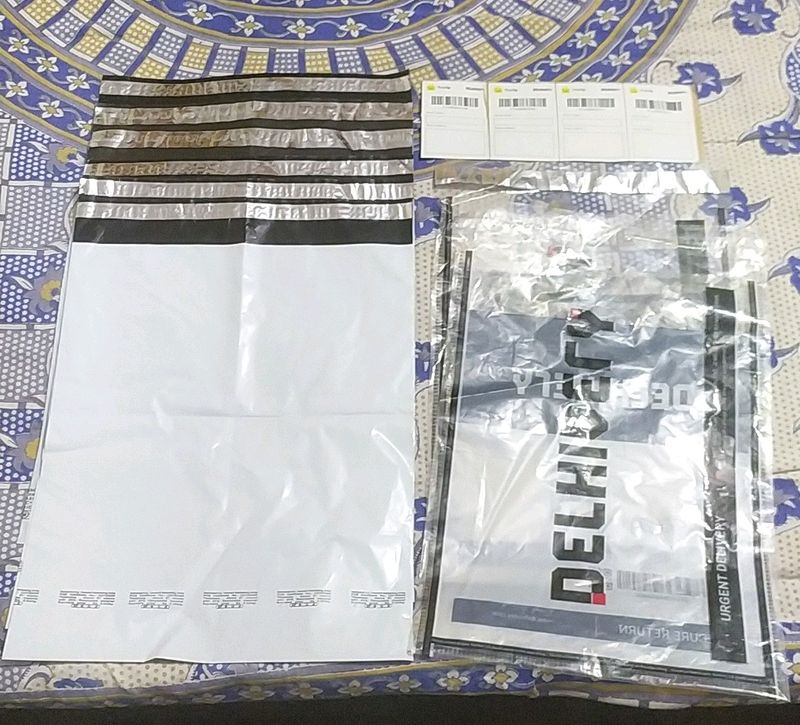 Brand New Storage Bags & Delivery Lables Pack 12