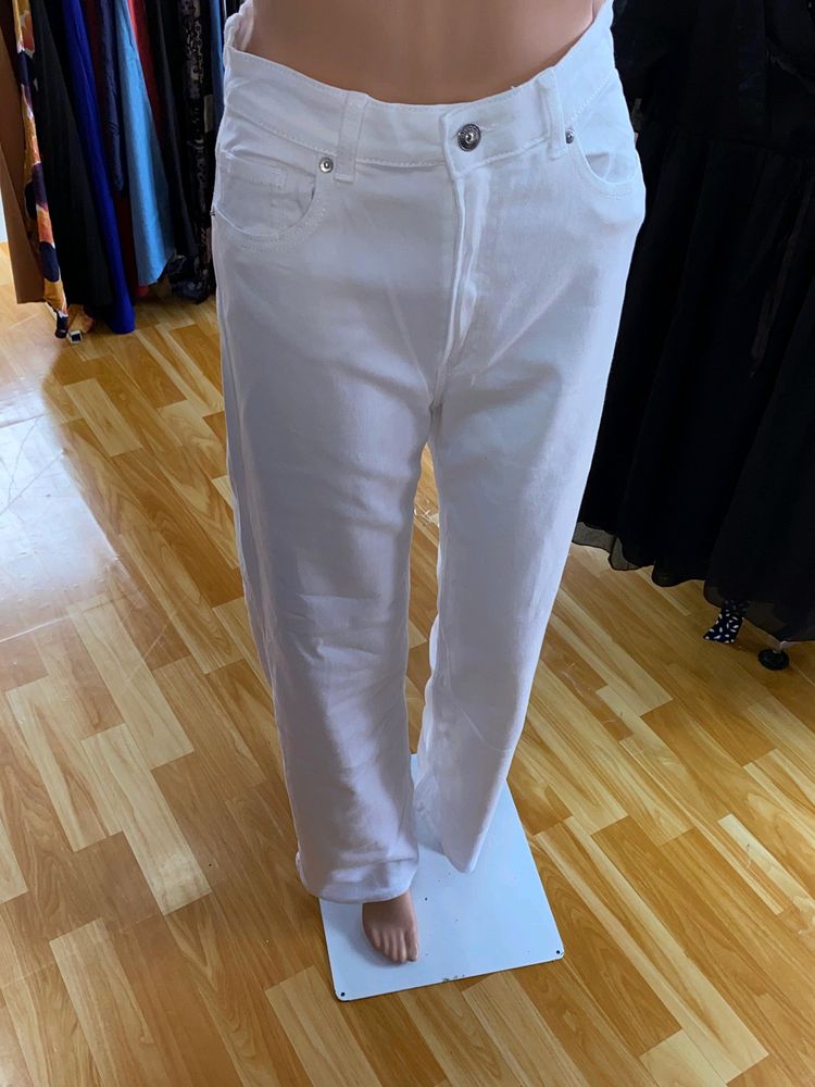 Baggy Denim Jeans White And Blue Colour