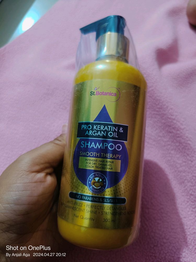 St.Botanica Keratin Shampoo