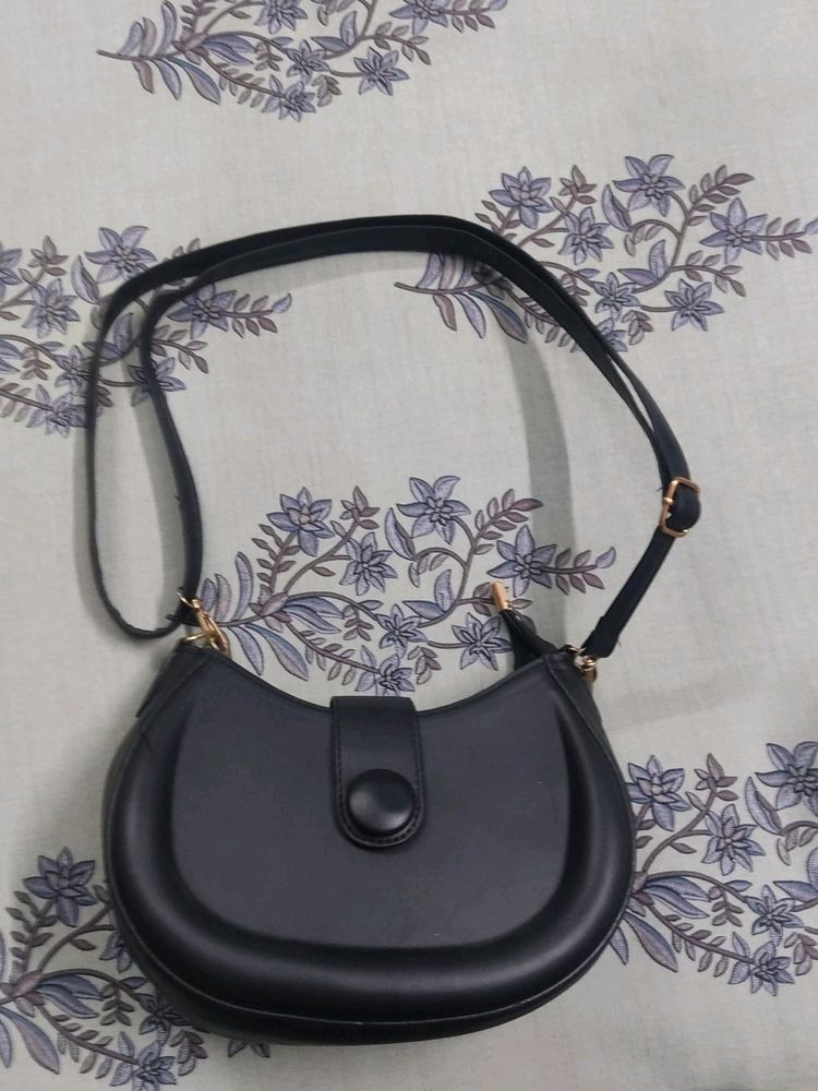 Black handbag for women