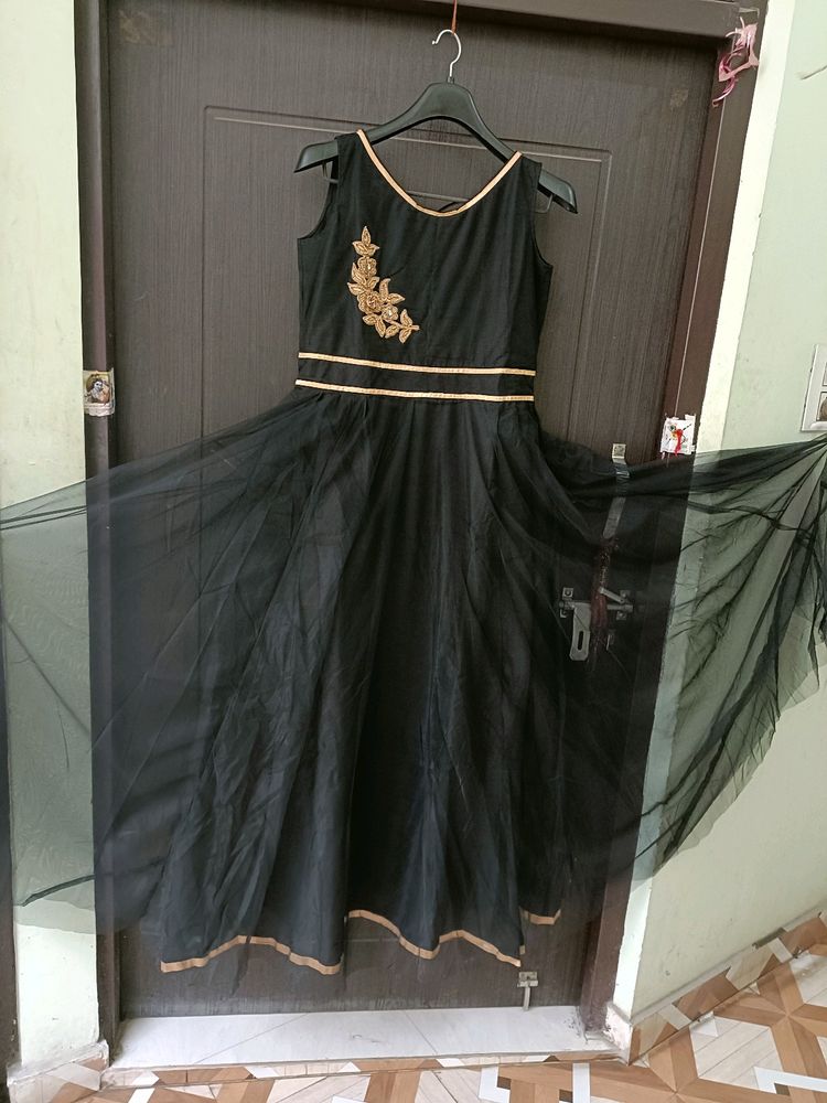 Gown Black