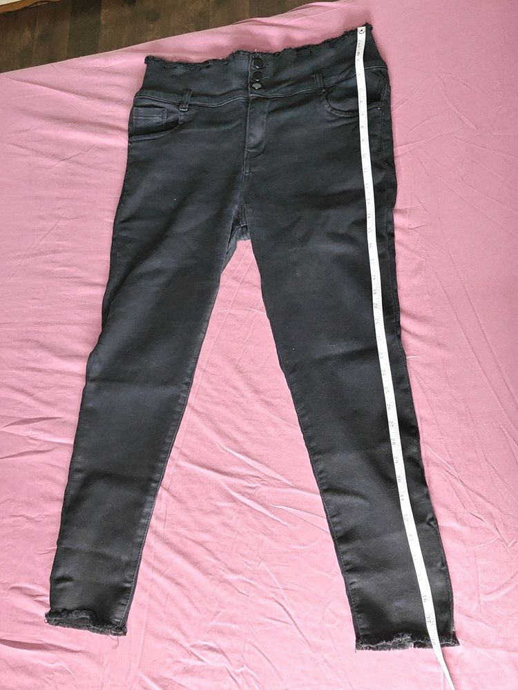 Black Freesize Stretchable Jeans