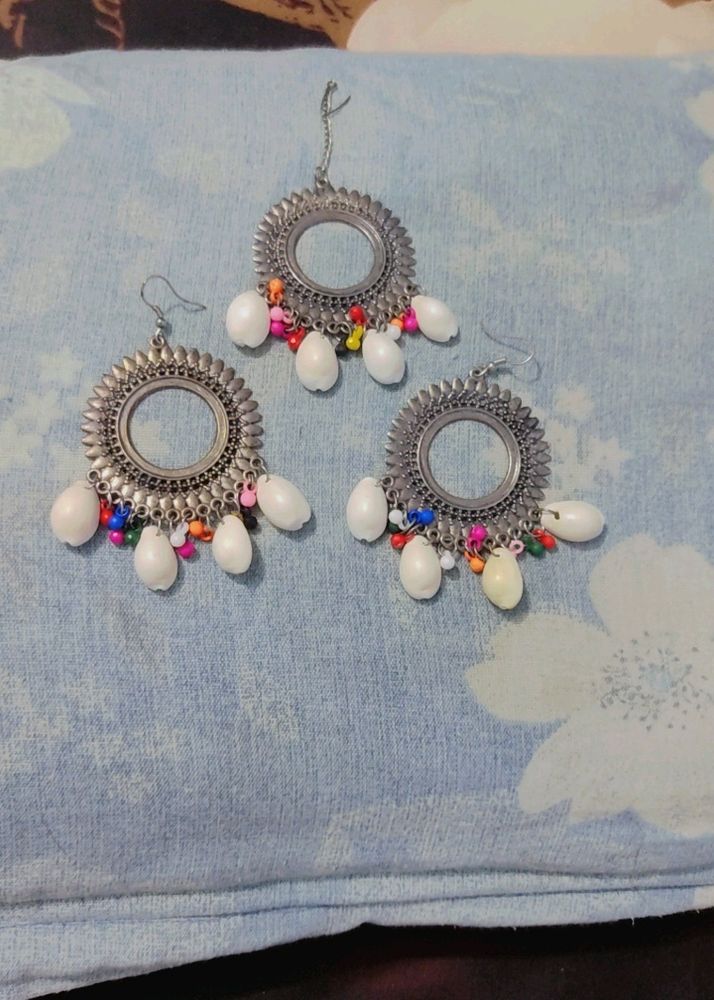 Earings With Mang Tika