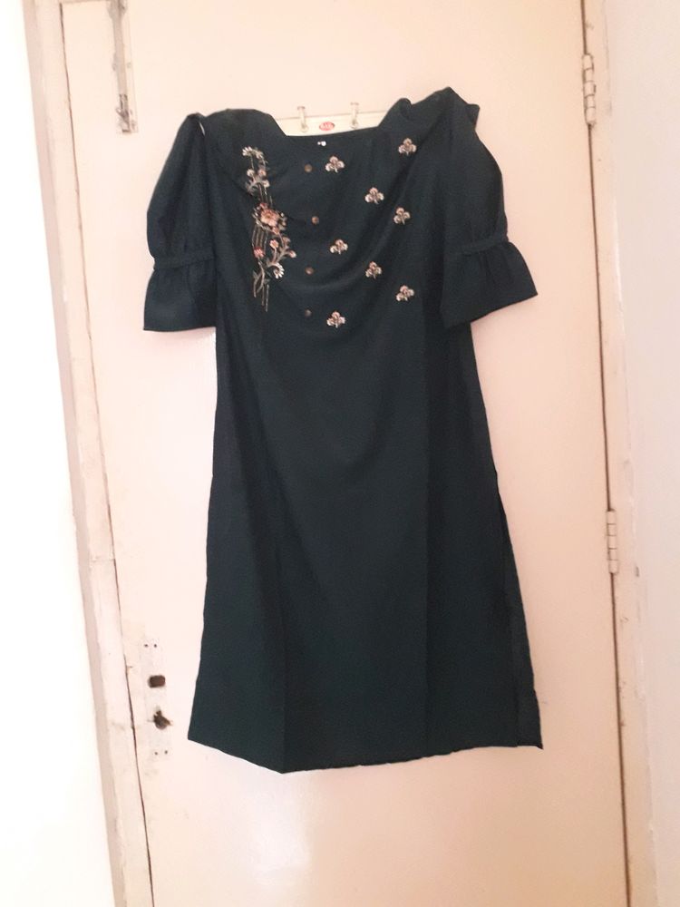 Bottol Green Kurti