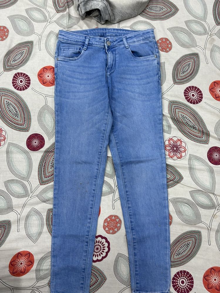 Skinny Fit Blue Jeans