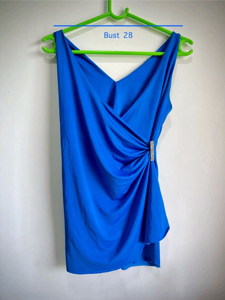 A Cute Beautiful Blue Sleeveless Top