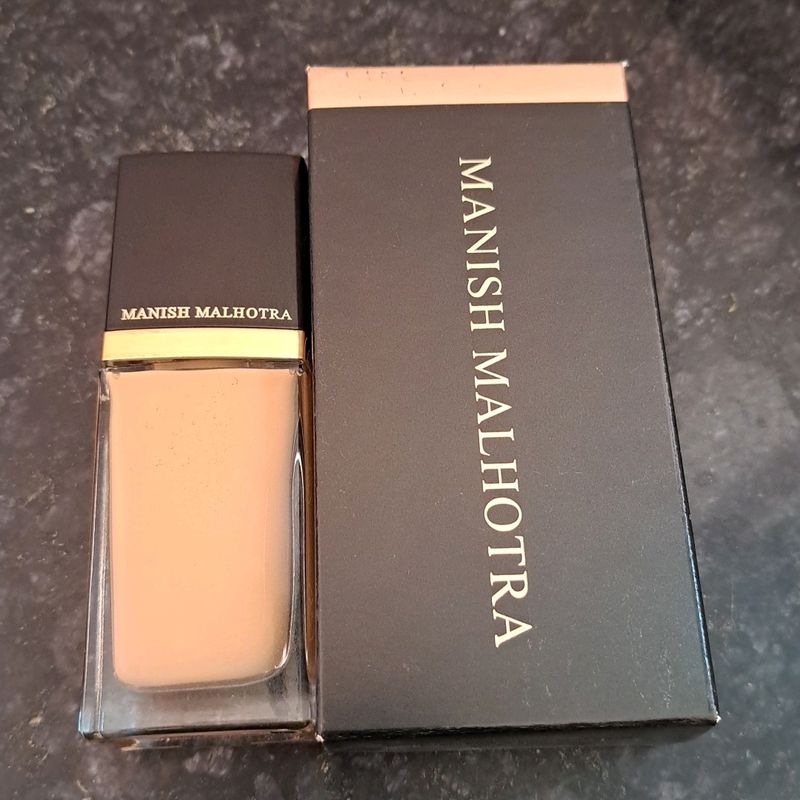 Manish Malhotra Skin Awakening Foundation