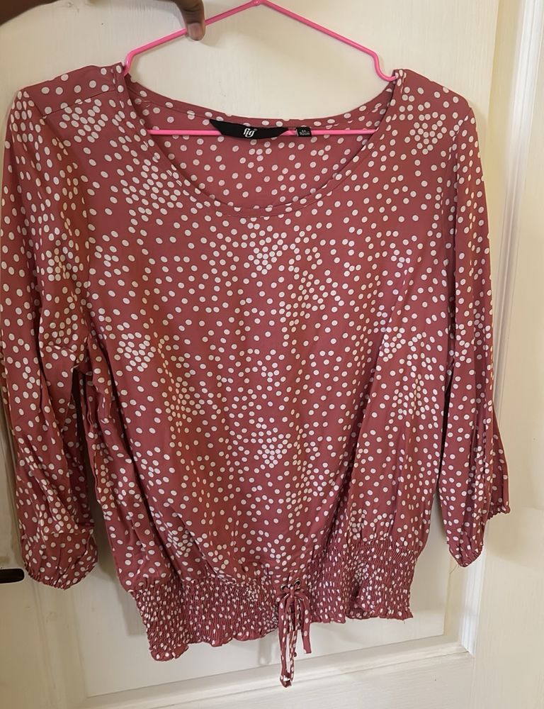 Peach Pink Dotted Top