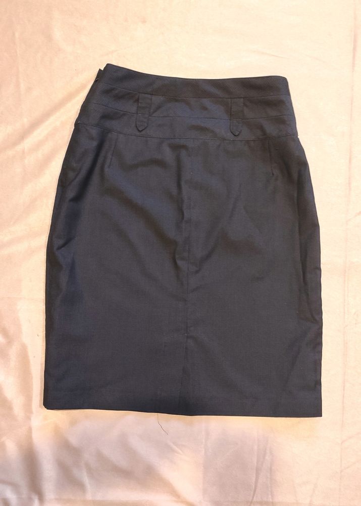 VanHuesen Formal Skirt