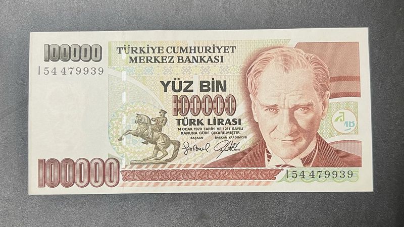 Sale. 100000 Lira Turkey Rare