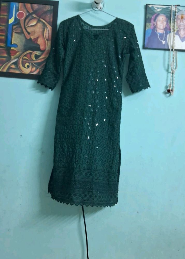 ELEGANT GREEN CHIKANKARI KURTI WITH MIRROR