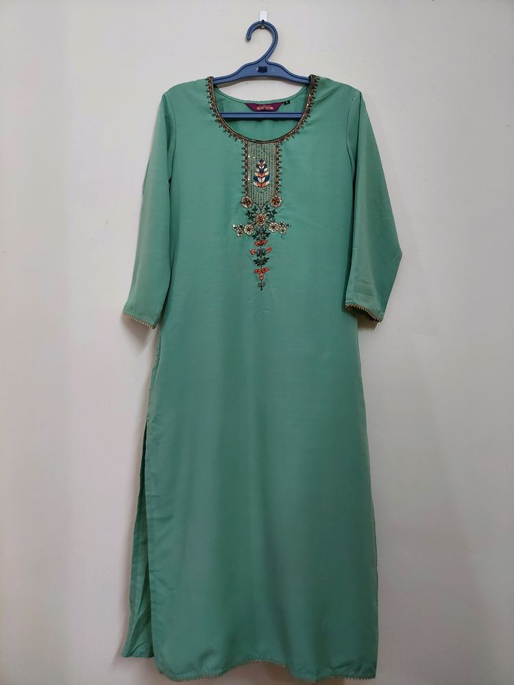 Green kurta set