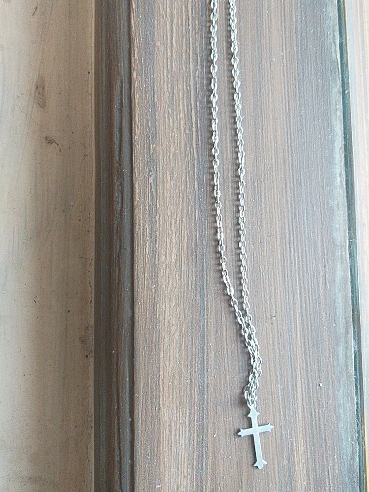 Aesthetic Silver Cross Chain