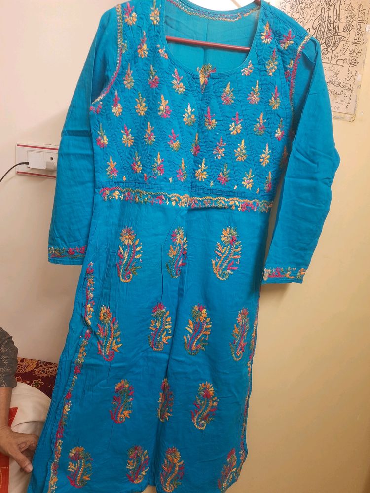 Lucknowi Chickenkari Kurta