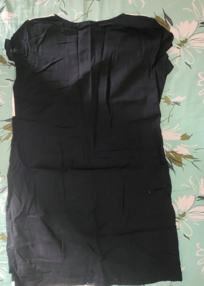 Black Kurta With अस्तर