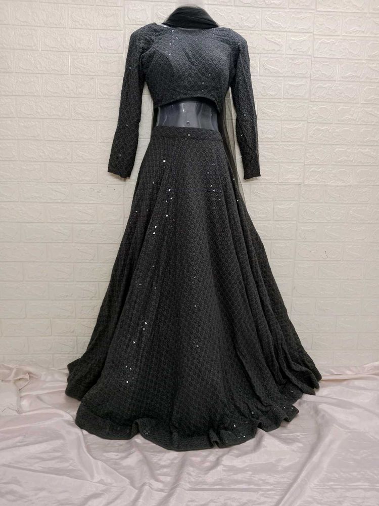 Thread Work Grey Lehengacholi Set