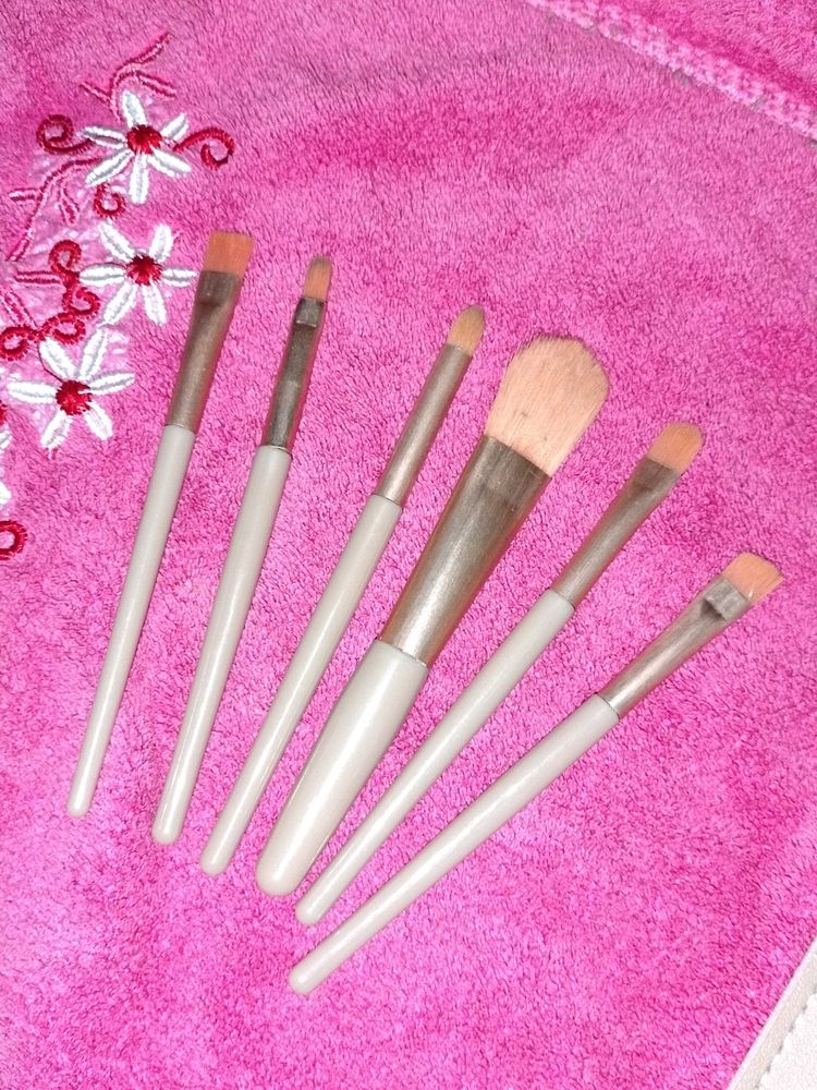 Mackup Brushes