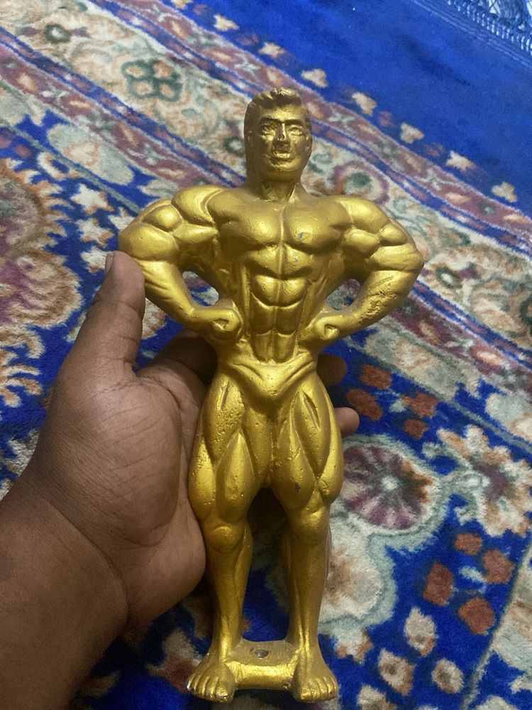 Bodybuilder Showpiece