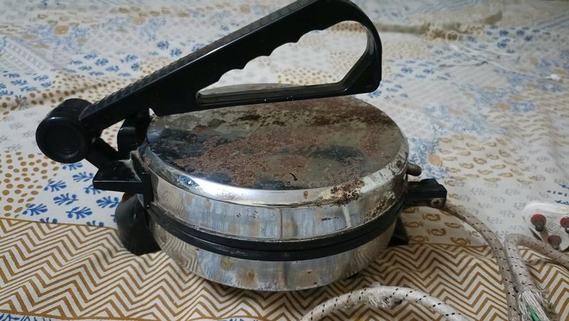 Roti Maker 900 Watt