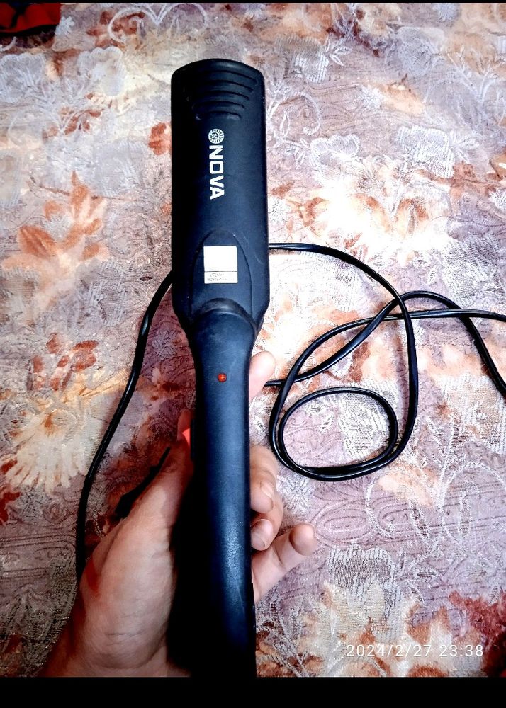 Nova Hair Straightener