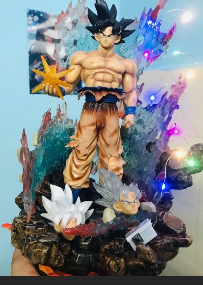 Anime Dragon Ball Z Goku Action Figure With Light