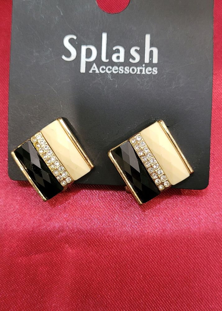 Black And White Studs SPLASH. FROM GULF