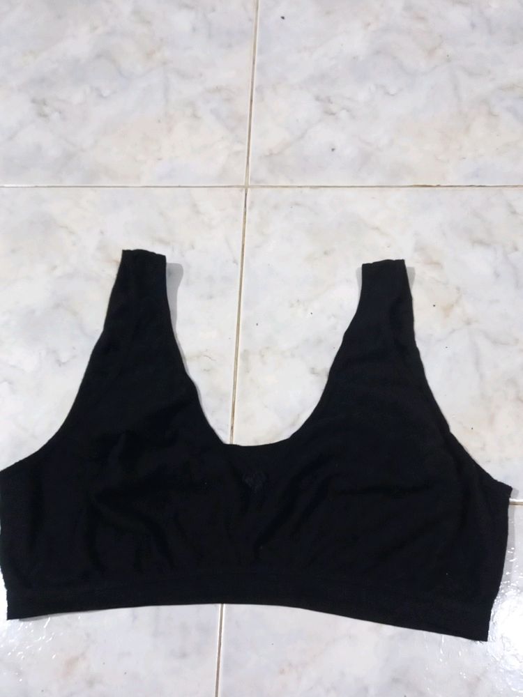 BLACK SPORTS BRA