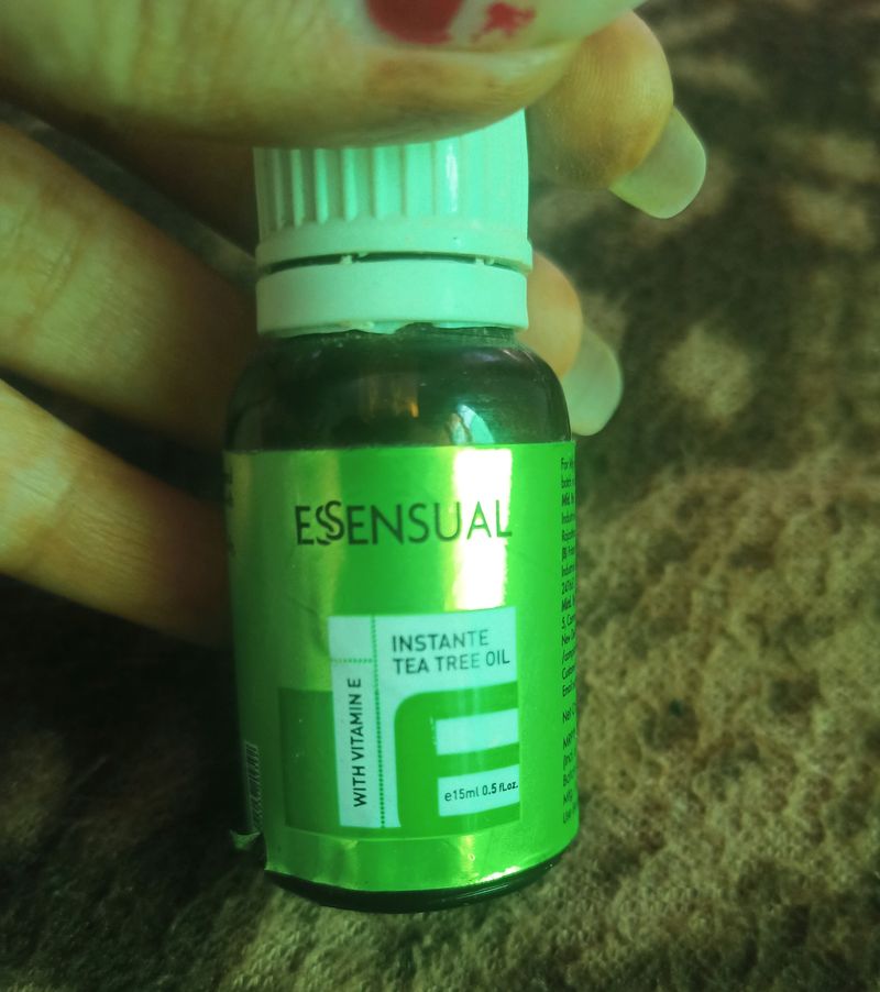 Tea Tree Oil , Vitamin E