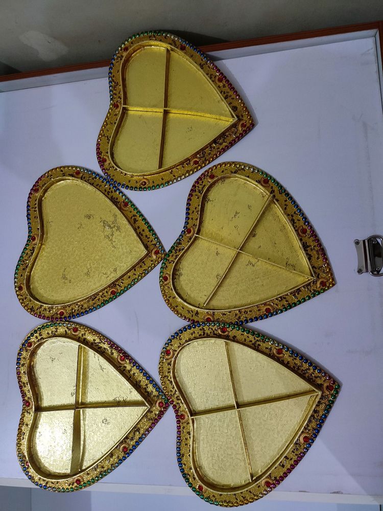 Heart-shaped Tray for Dry Fruits & Chocolates