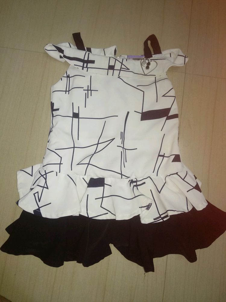 Baby Girl Frock. Very Nice And Soft Material And Good Quality