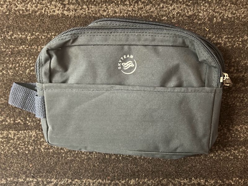 FREEBIE: Multi-pocket Pouch