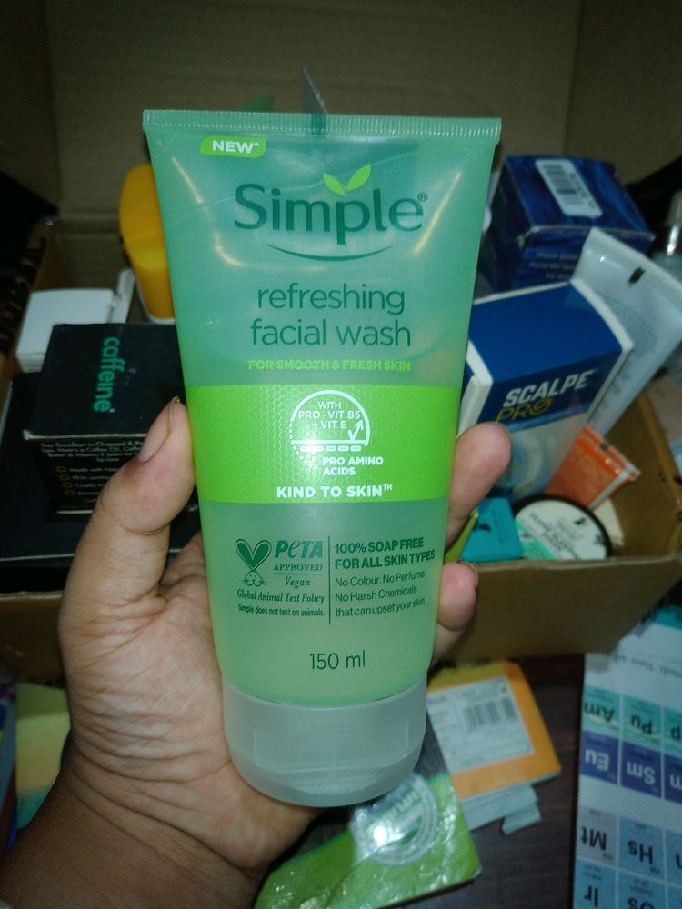 Simple Refreshing Face Wash